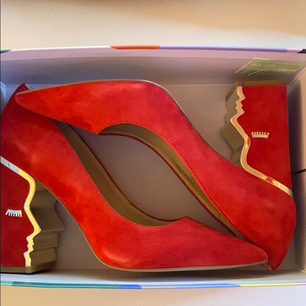 New Katy Perry Red Celina Pointed Pumps